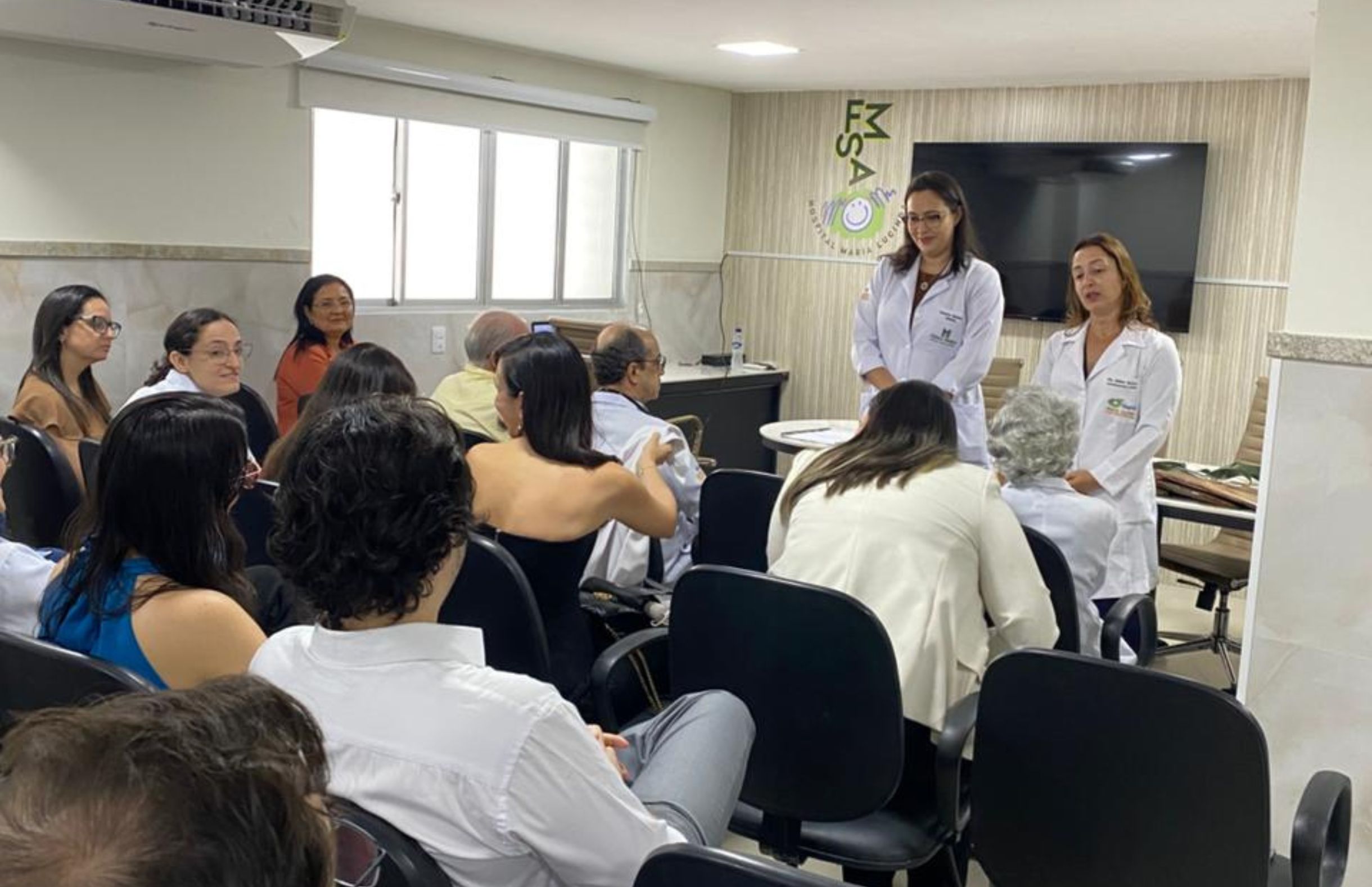 Hospital Maria Lucinda forma novos especialistas em Clínica Médica e destaca impacto direto na qualificação do cuidado ao SUS