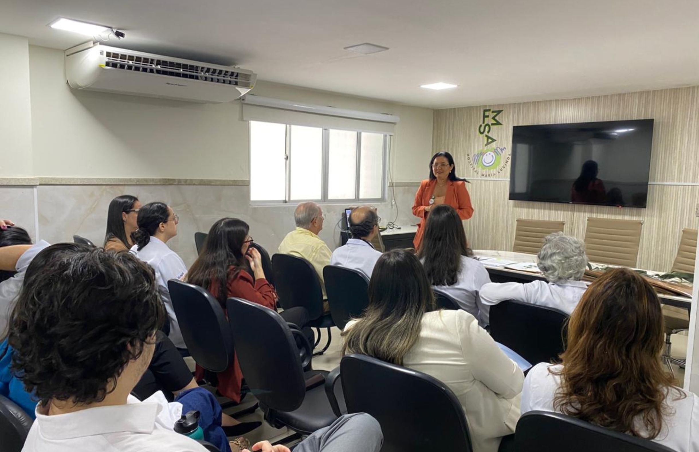 Hospital Maria Lucinda forma novos especialistas em Clínica Médica e destaca impacto direto na qualificação do cuidado ao SUS